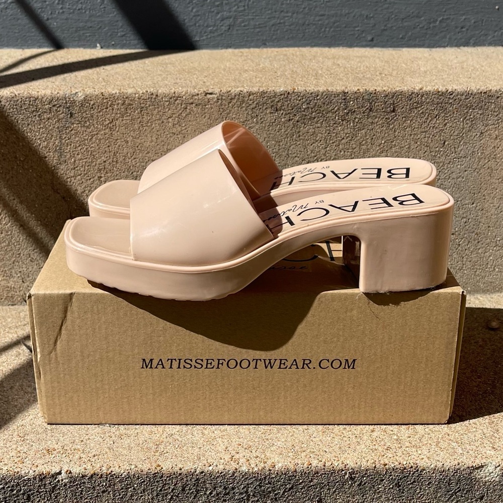 Ladies Nude Sandal